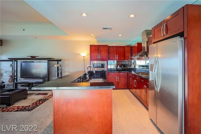 Building Photo - 4575 Dean Martin Dr