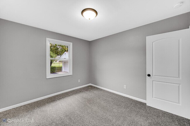 Building Photo - 7080 Delaware St