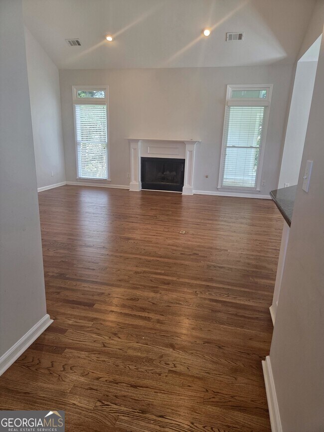 Building Photo - 3770 Glennvale Ct