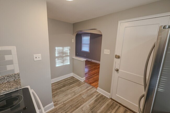 Building Photo - 11 Cragmere Terrace