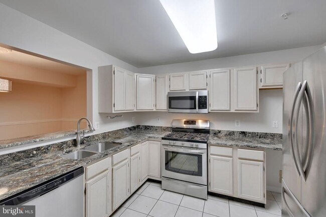 Building Photo - 15305 Diamond Cove Terrace