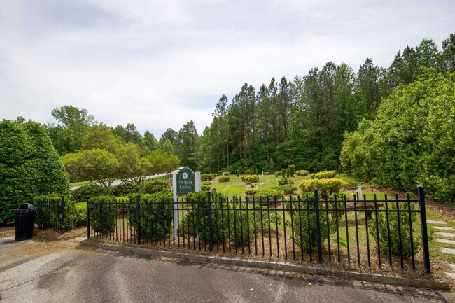Building Photo - "Spacious 4-Bedroom Gem with 2.5 Baths at ...