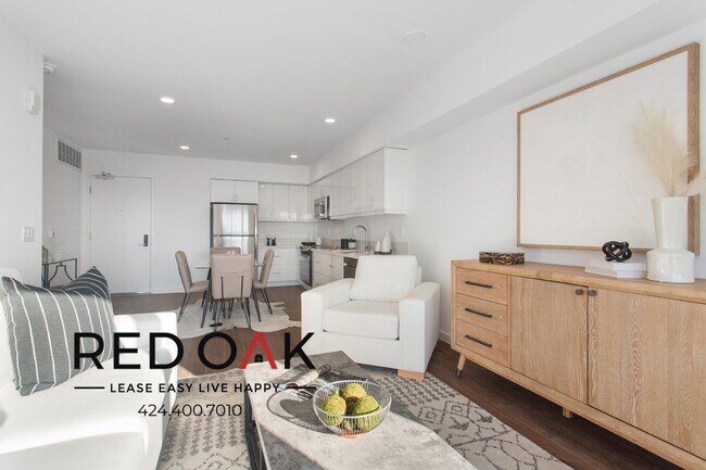 Building Photo - 1011-1013 Everett St-B-213