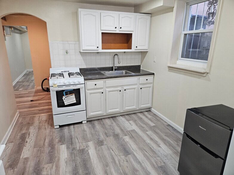 Building Photo - 3103 88th St