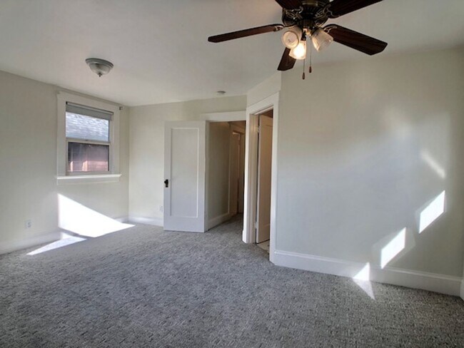 Building Photo - 1714 Santa Clara Ave