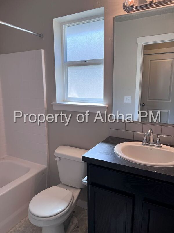 Building Photo - 7544 S Boysenberry Ave