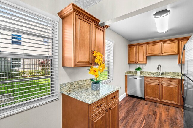 Building Photo - 733 Normandy Trail