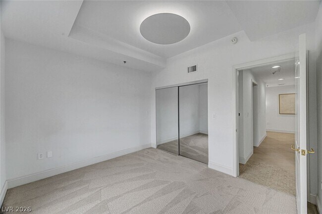 Building Photo - 30 Strada Di Villaggio