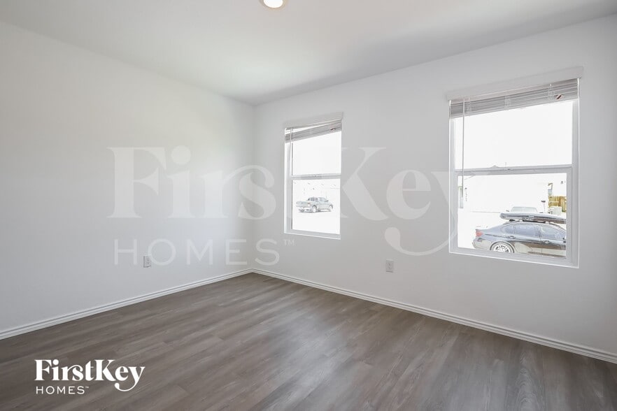 Building Photo - 13726 Haystack Rdg