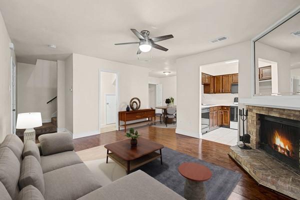 Building Photo - 1101 Brighton Dr