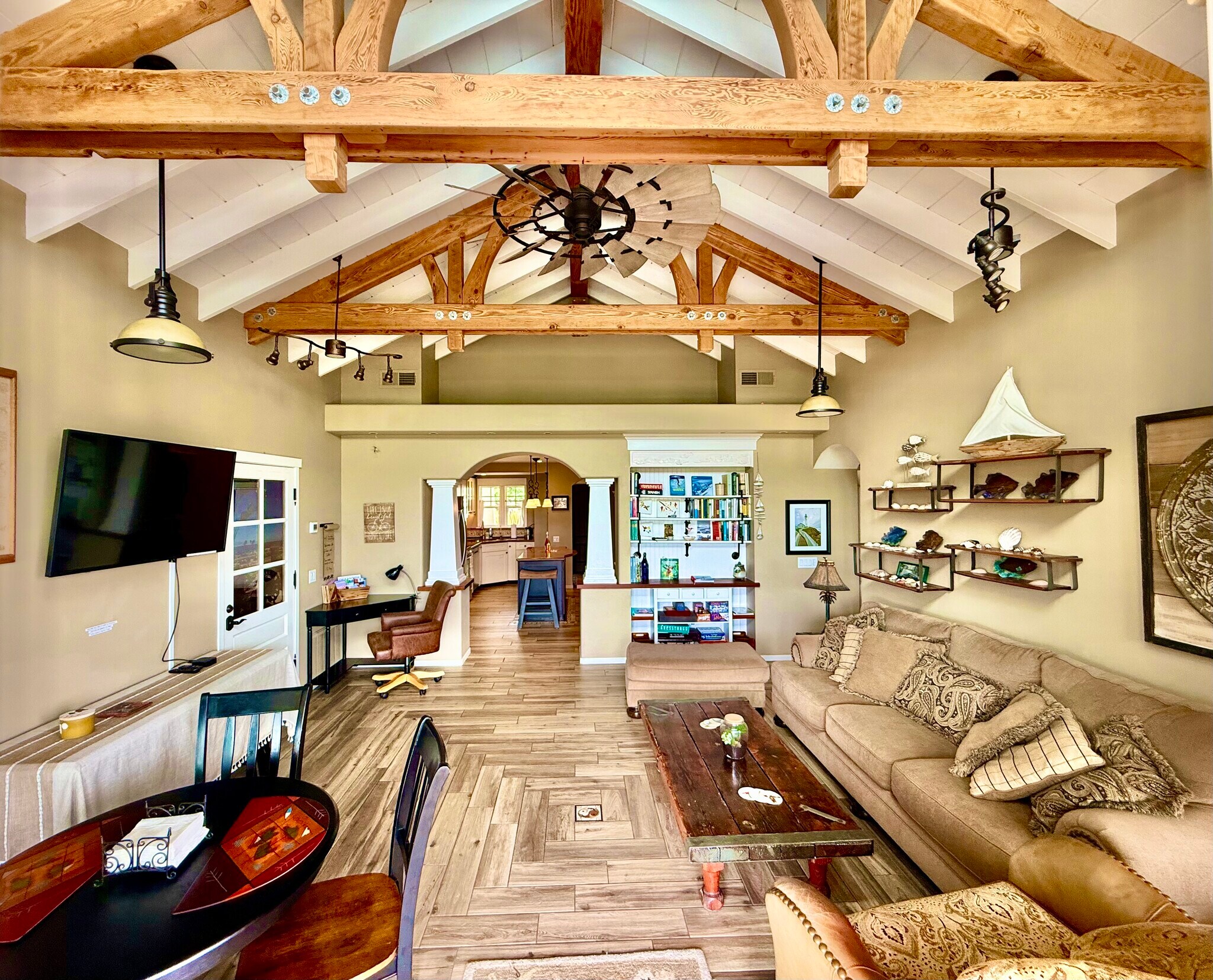 Hand-hewn, open-beam ceiling - 1507 San Jose St