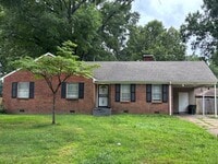 Building Photo - 3065 Earnett St