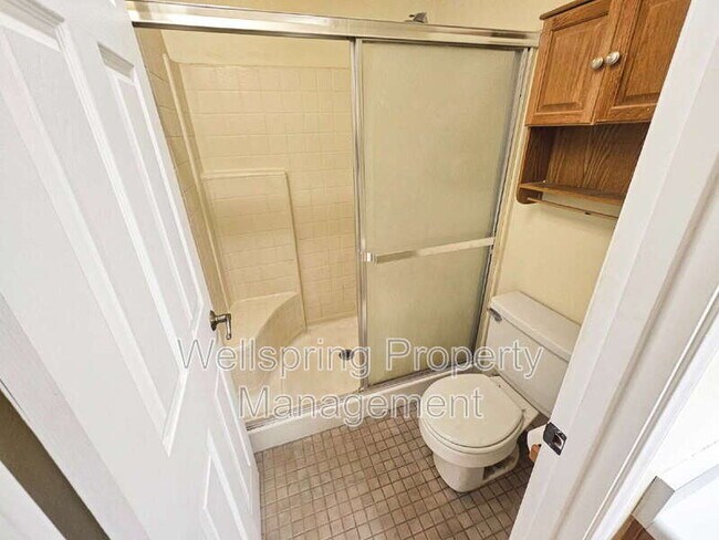 Building Photo - 821 Janelle Ct