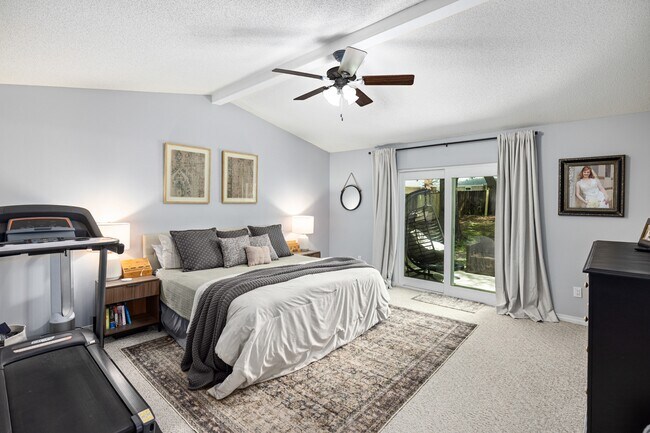 Building Photo - 507 Nassau Dr