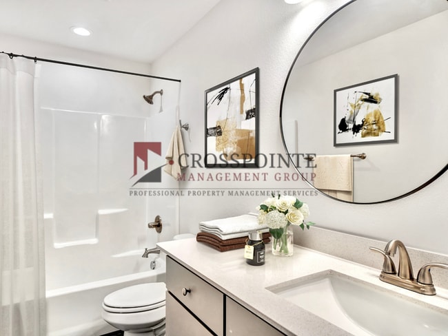 Building Photo - 1/2 Off Your First Full Months Rent - Luxury 3 Bedroom 2.5 Bath Townhome in Bullard, TX!