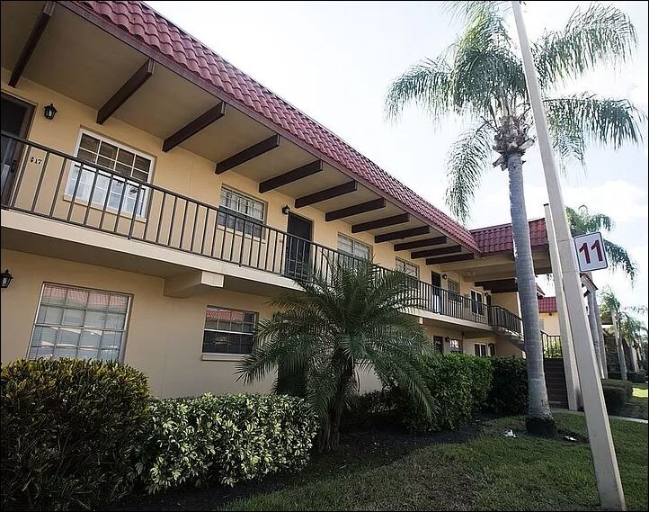 Building Photo - 1845 S Highland Ave