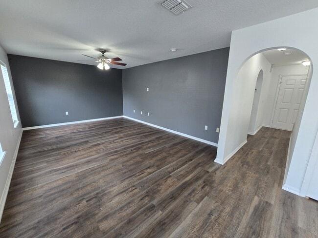 Building Photo - 110 Pine Bluff Blvd W