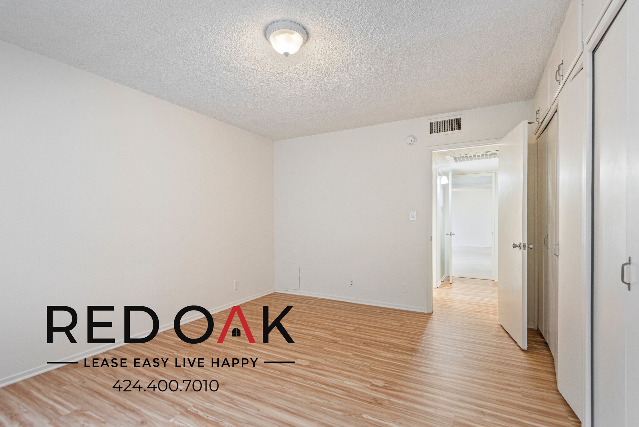 Building Photo - 319 S Clark Dr