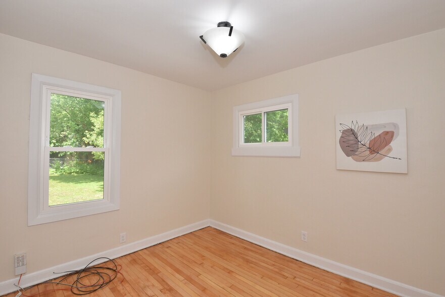 Building Photo - 3555 S 87th St