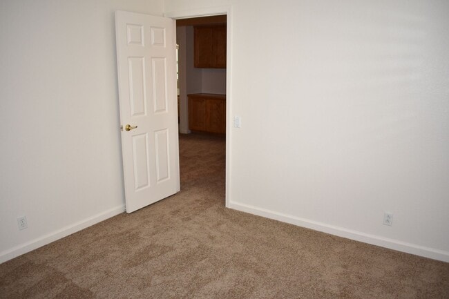 Building Photo - 469 Anacapa Dr