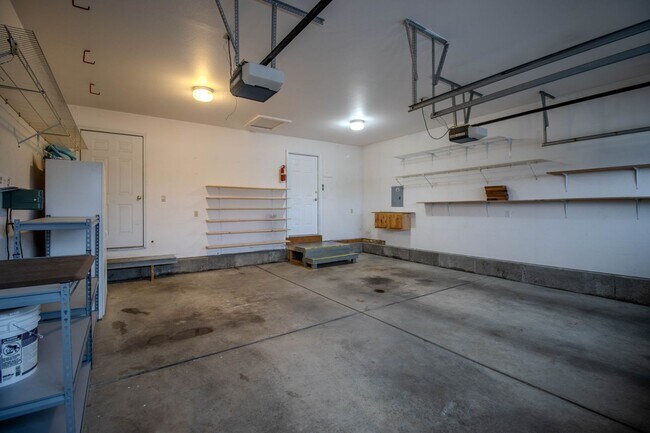 Building Photo - 609 Cobblestone Ct