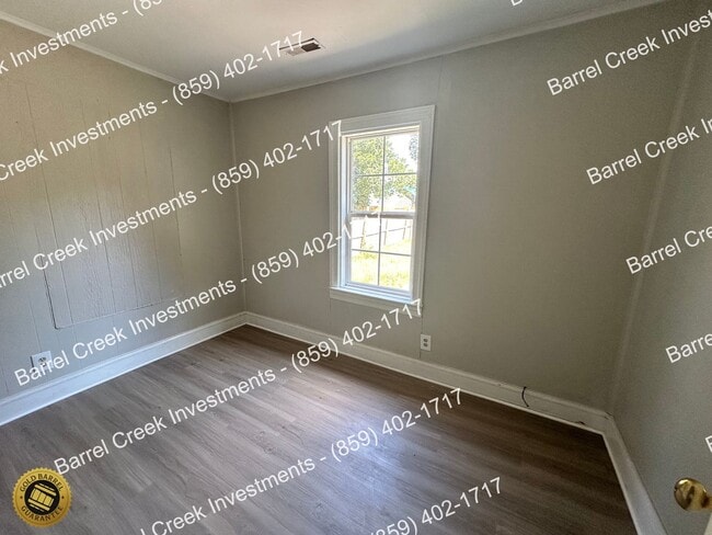 Building Photo - 2-Bedroom, 1-Bath Home with Garage!