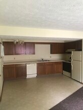 Building Photo - 204 Park Dr