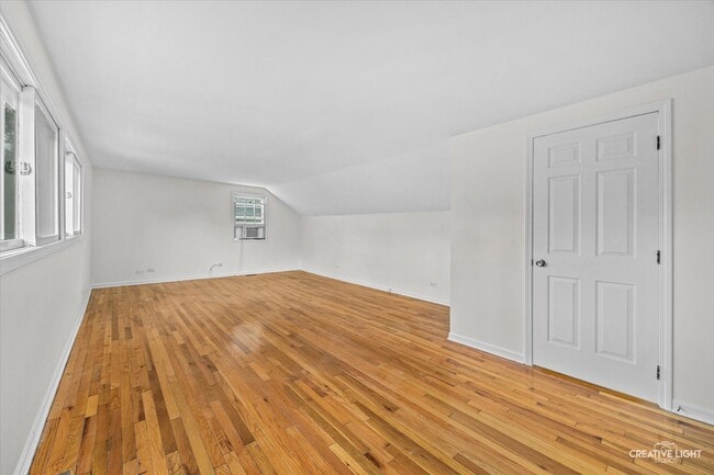 Building Photo - 1333 Briarwood Dr
