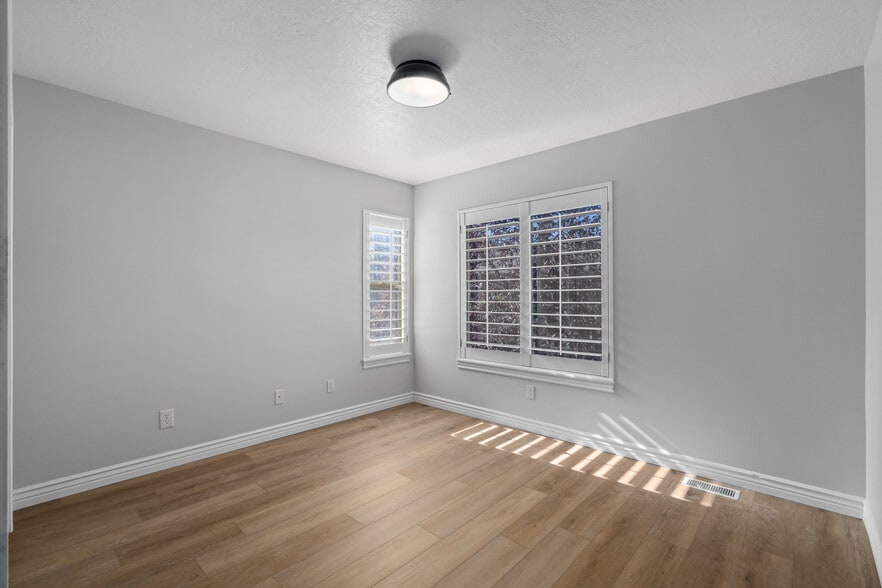 Building Photo - 7178 S 420 E