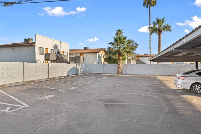 Building Photo - 1741 S Mill Ave