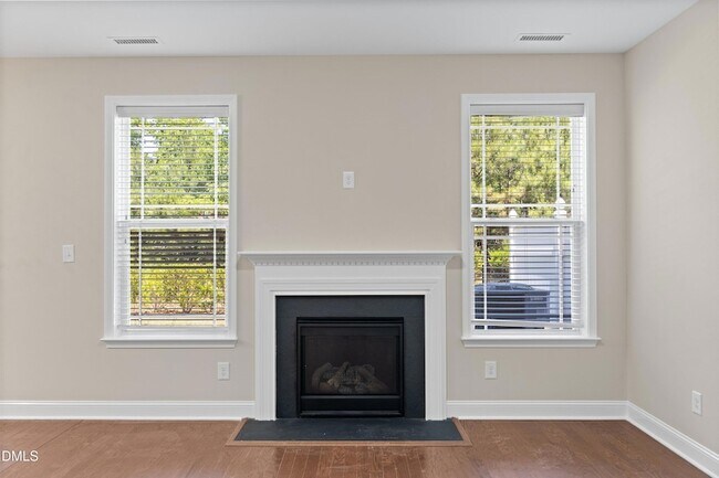 Building Photo - 227 Mayfield Dr