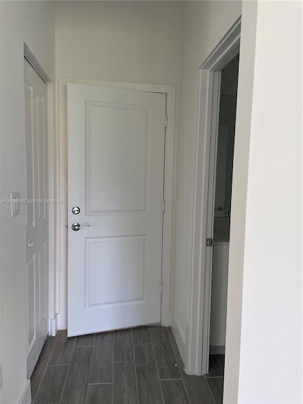 Building Photo - 5496 Agostino Way