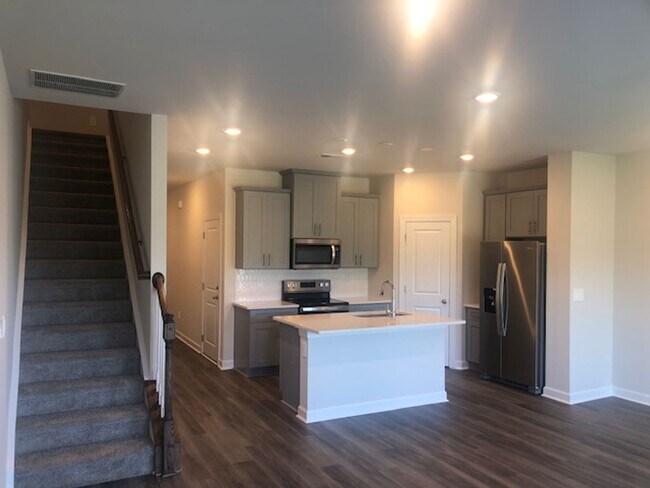 Building Photo - 1802 Braemar Vlg Dr