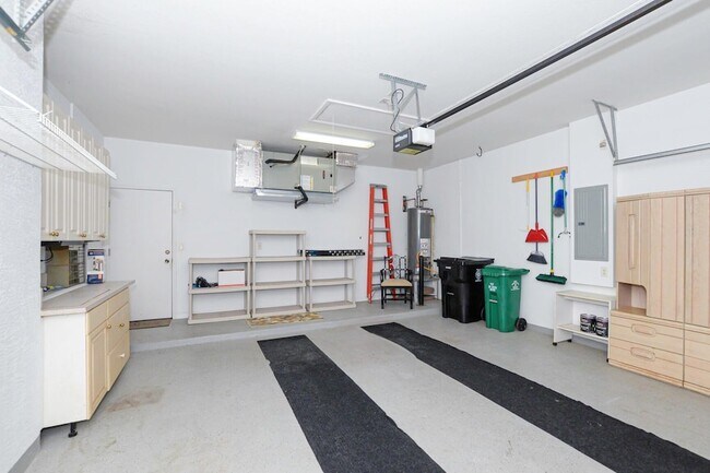 Building Photo - 522 SW Indian Key Dr