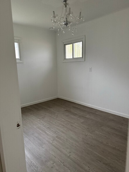 Building Photo - 801 Las Vegas Dr