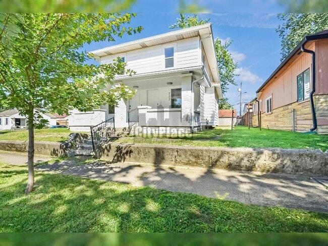 Building Photo - 227 S Dearborn St