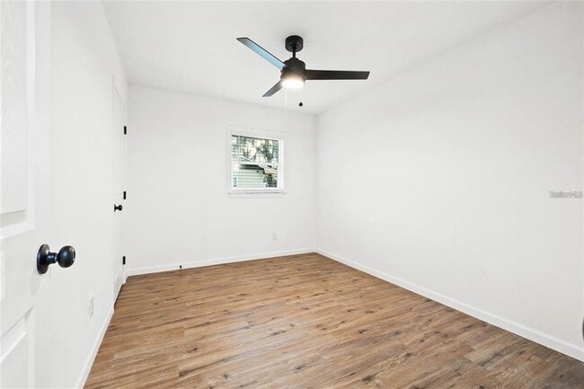 Building Photo - 508 Brooker Rd