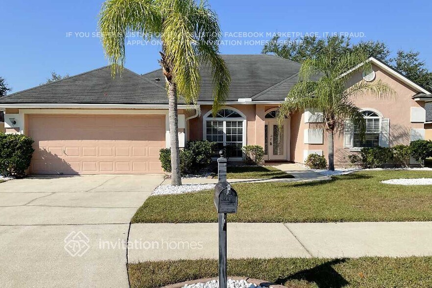 Primary Photo - 13928 Fish Eagle Dr E