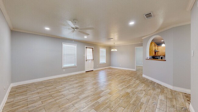 Building Photo - Completely repainted 4 bedroom ALL TILE ho...