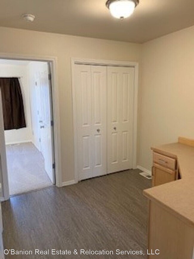 Building Photo - 2 br, 2 bath House - 6133 Spruce Meadows Loop