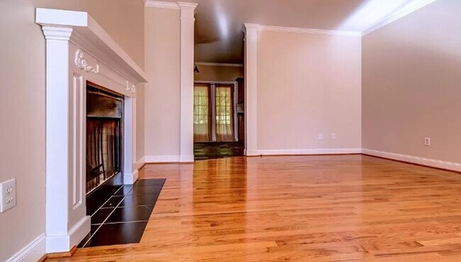 Building Photo - Serene Home-2 bed/2bath near I85 & Hwy 290