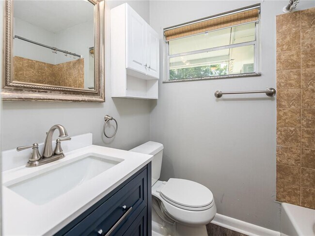 Building Photo - 4721 W Iowa Ave