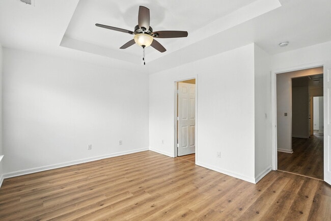 Building Photo - 132 Point Comfort Ln
