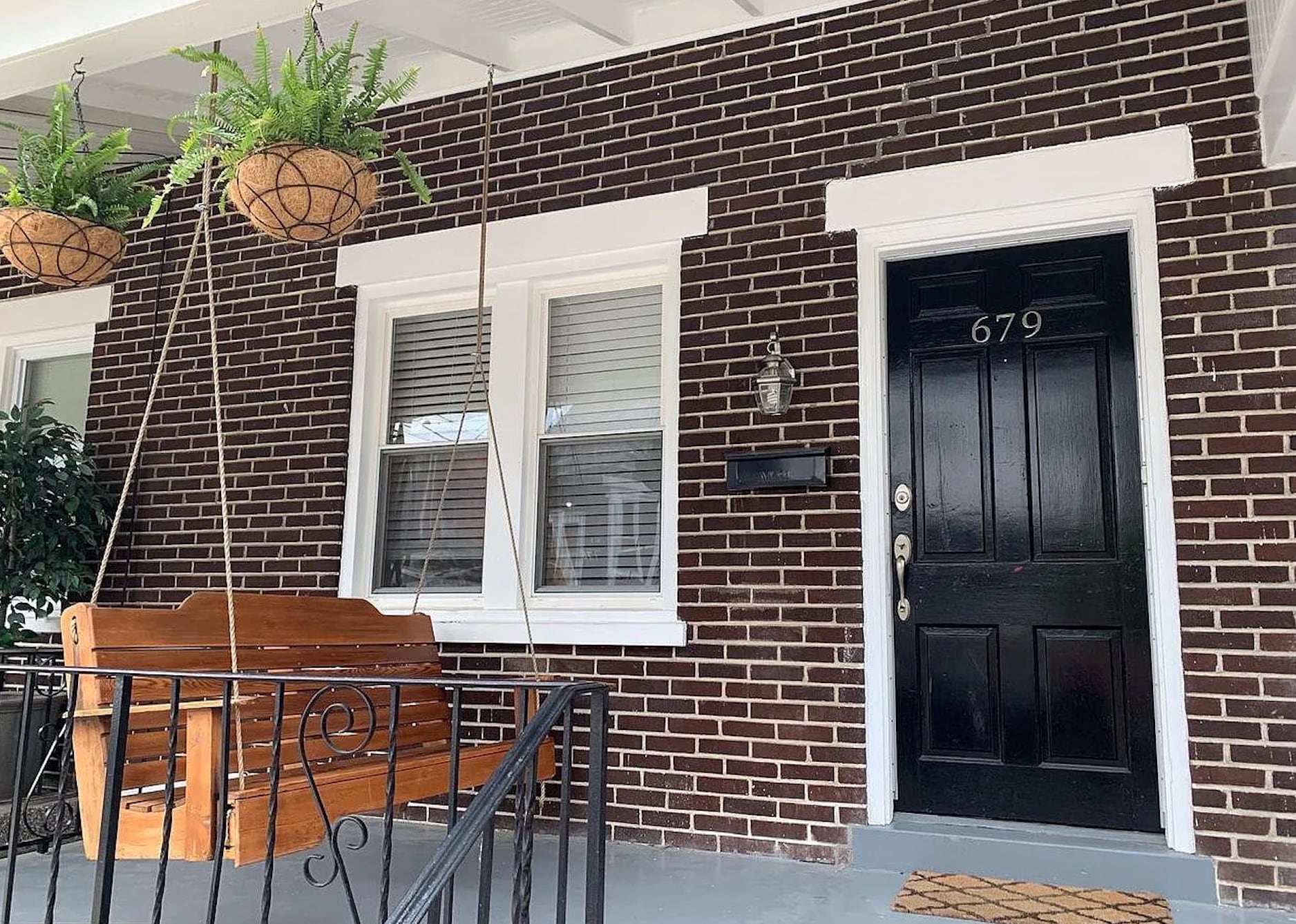 Front Porch - 679 Poplar St