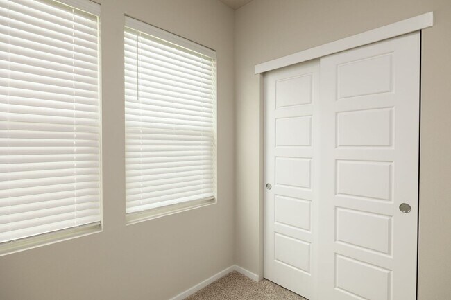 Building Photo - Modern One-Level Rancher South Spokane Valley Community - Elk Meadow Estate