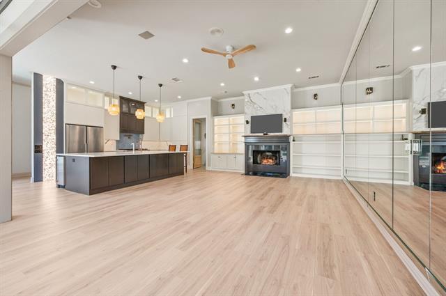 Building Photo - 3700 Watercrest Dr