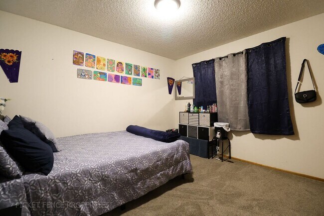 Building Photo - 3 bedroom Apartment in loveland!