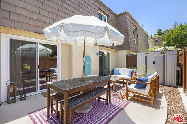 Building Photo - 27462 Country Glen Rd