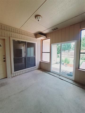 Building Photo - 1228 Shawnee Trail