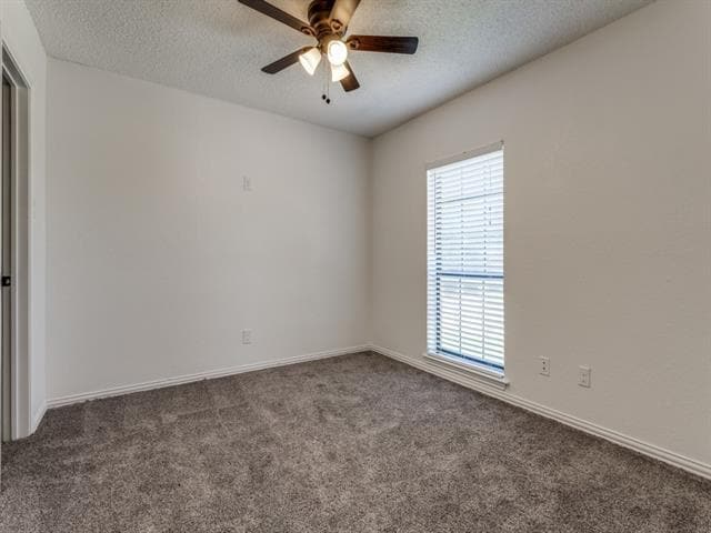 Building Photo - 1120 Sandalwood Ln